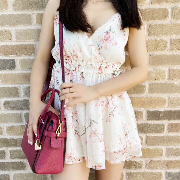 Gaby’sBags💕NWT Michael Kors Satchel & Crossbody - Picture 4 of 4